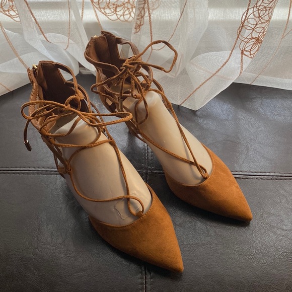 EUC Marc Fisher Heels - Picture 2 of 6